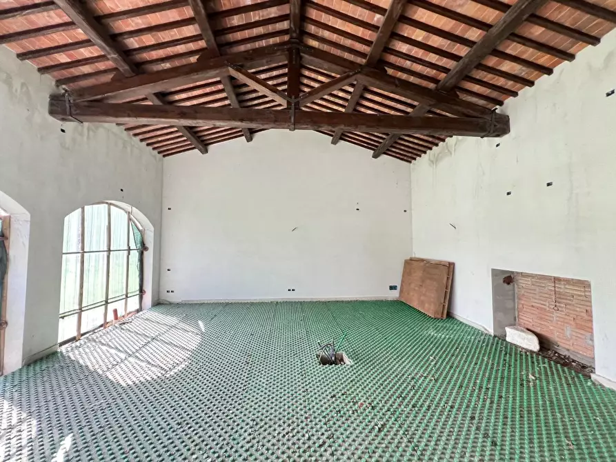Immagine 45 di Villa in vendita  a Santa Maria A Monte