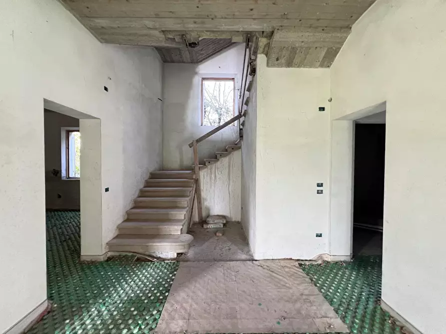 Immagine 38 di Villa in vendita  a Santa Maria A Monte