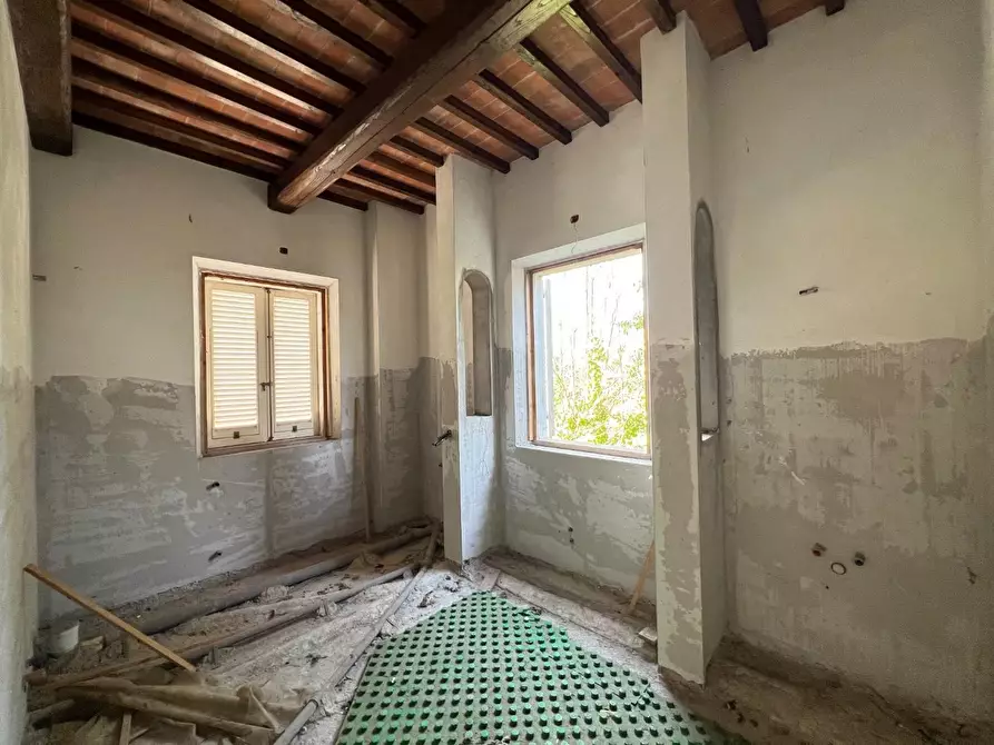 Immagine 27 di Villa in vendita  a Santa Maria A Monte