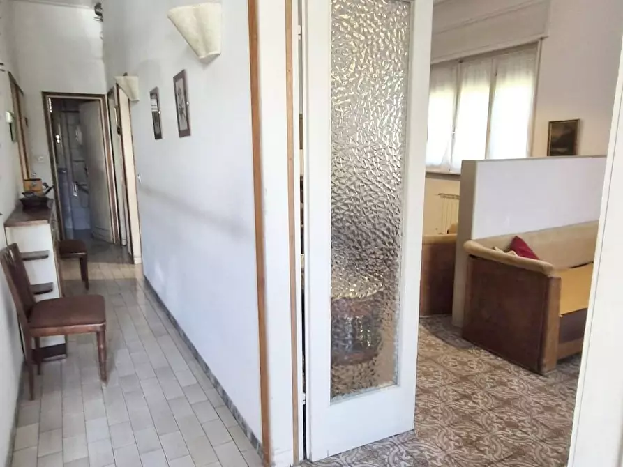 Immagine 11 di Casa bifamiliare in vendita  a Viareggio