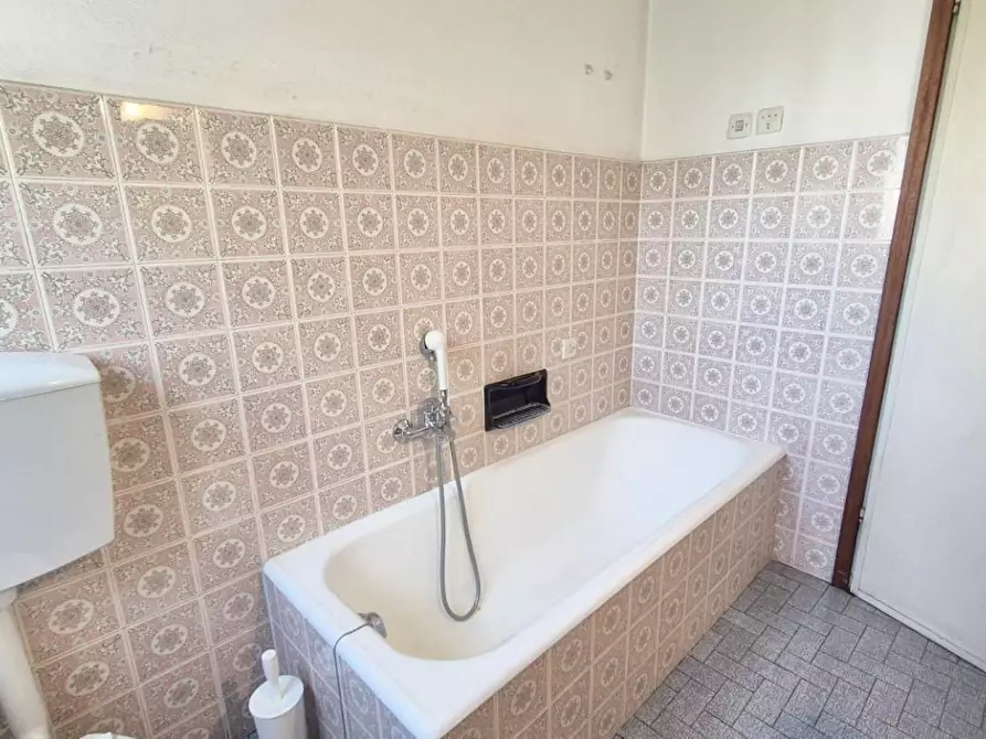 Immagine 103 di Casa bifamiliare in vendita  a Viareggio