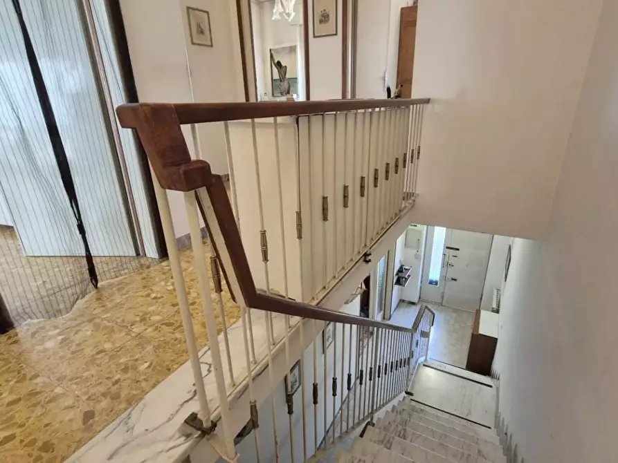 Immagine 77 di Casa bifamiliare in vendita  a Viareggio