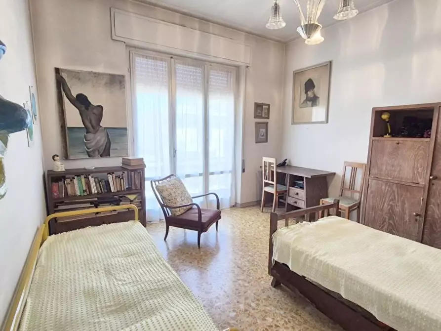 Immagine 112 di Casa bifamiliare in vendita  a Viareggio