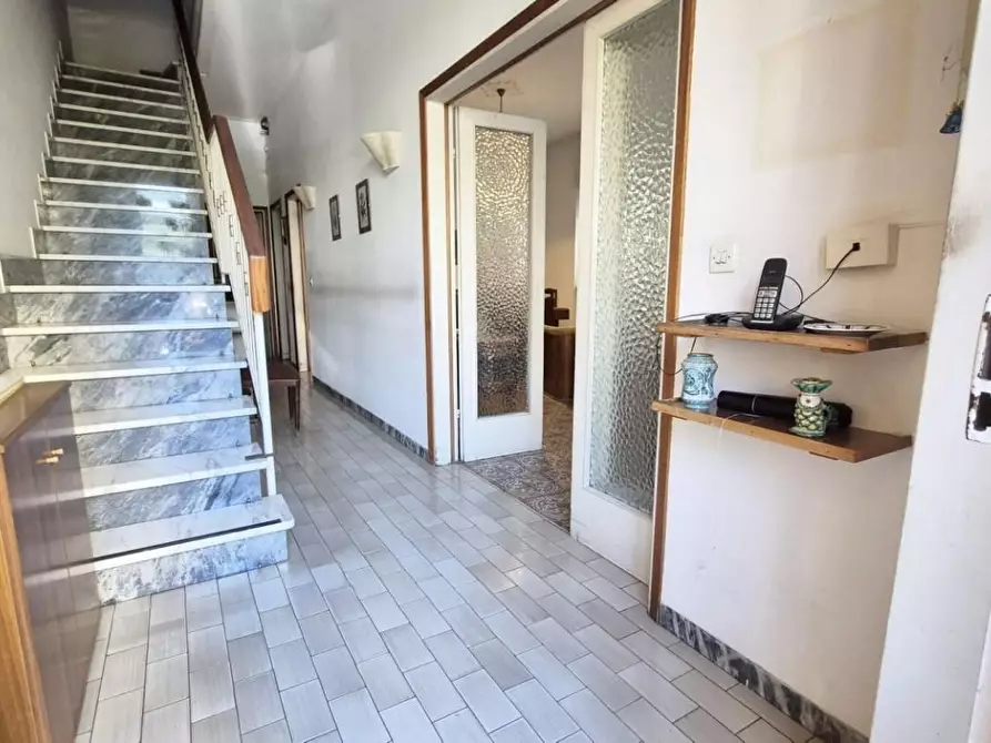 Immagine 10 di Casa bifamiliare in vendita  a Viareggio