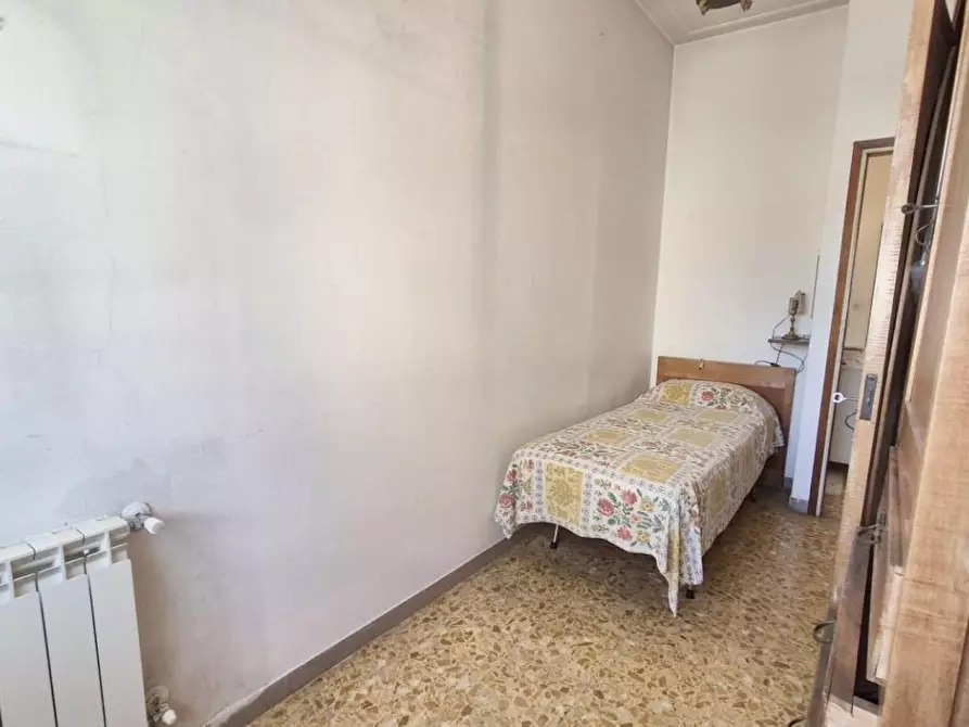 Immagine 128 di Casa bifamiliare in vendita  a Viareggio