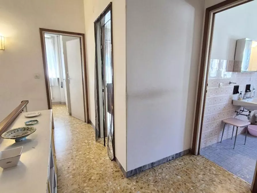 Immagine 134 di Casa bifamiliare in vendita  a Viareggio