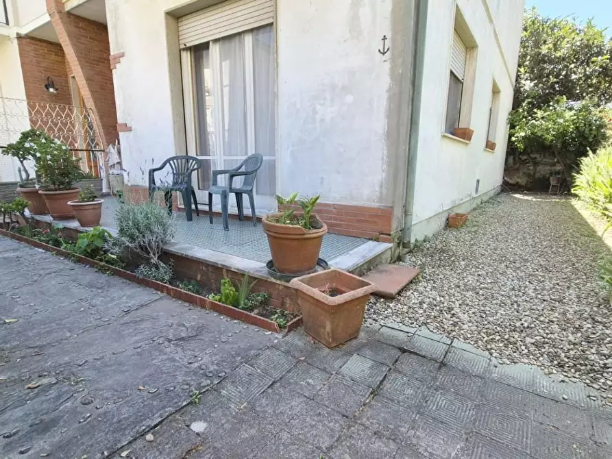 Immagine 5 di Casa bifamiliare in vendita  a Viareggio