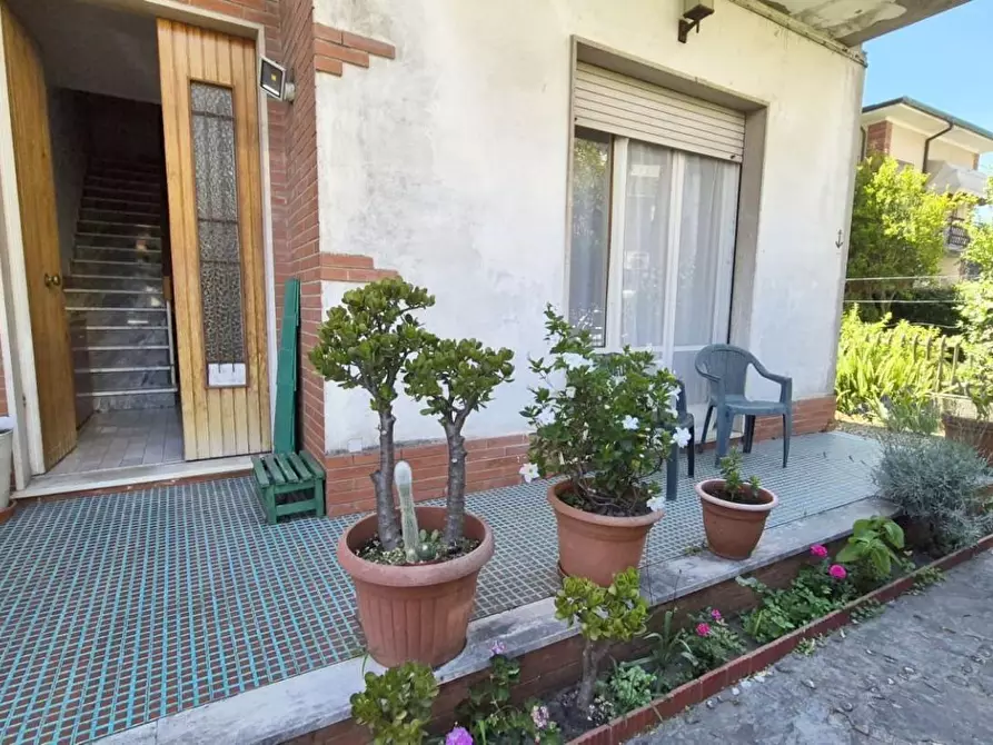Immagine 9 di Casa bifamiliare in vendita  a Viareggio