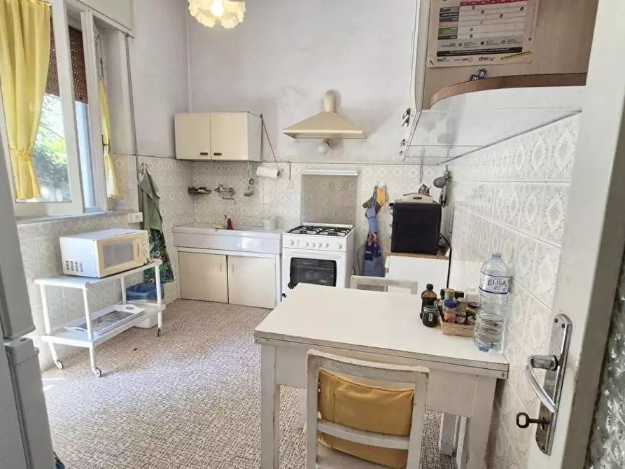 Immagine 50 di Casa bifamiliare in vendita  a Viareggio