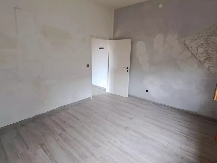 Immagine 15 di Appartamento in vendita  a Rosignano Marittimo
