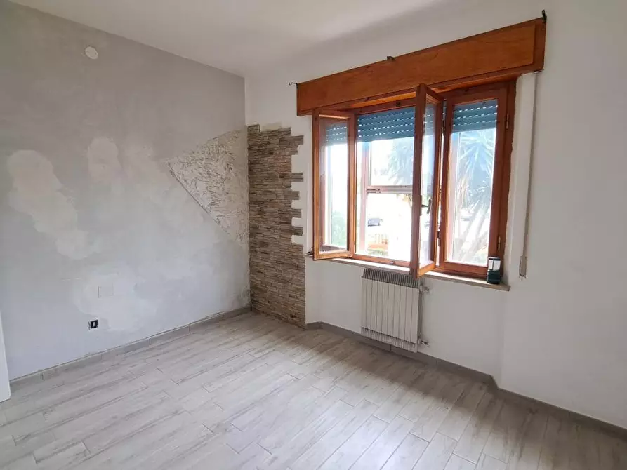 Immagine 12 di Appartamento in vendita  a Rosignano Marittimo