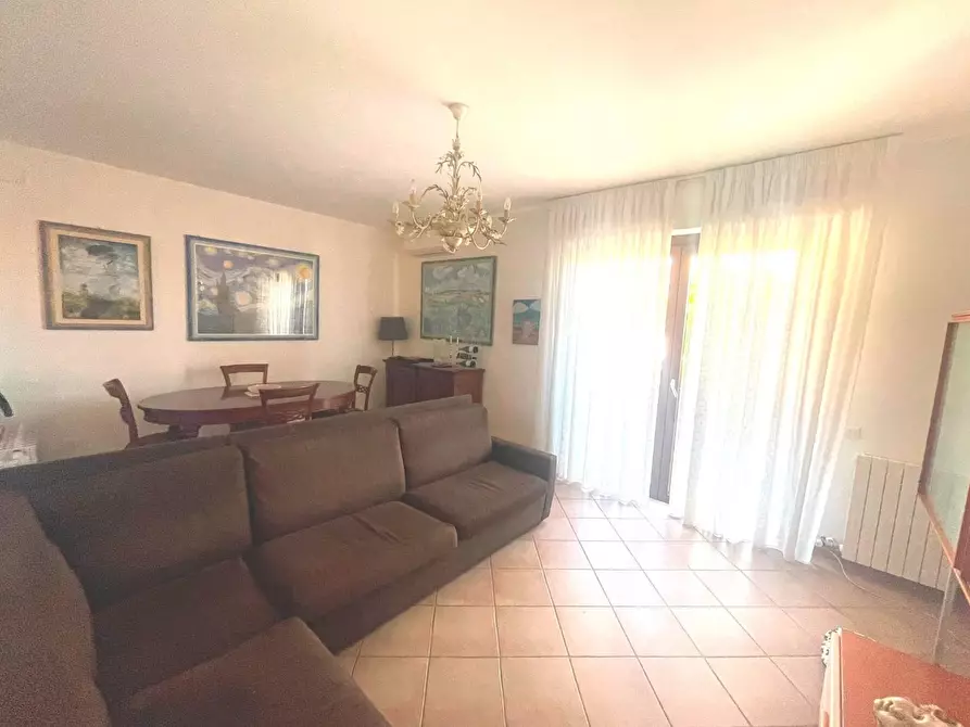 Immagine 7 di Casa semindipendente in vendita  a Carrara