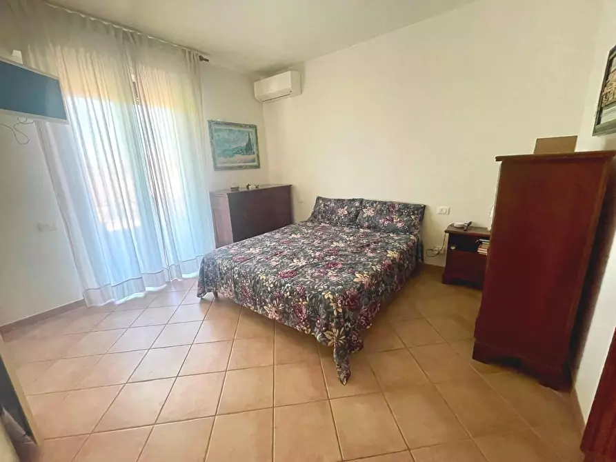 Immagine 12 di Casa semindipendente in vendita  a Carrara