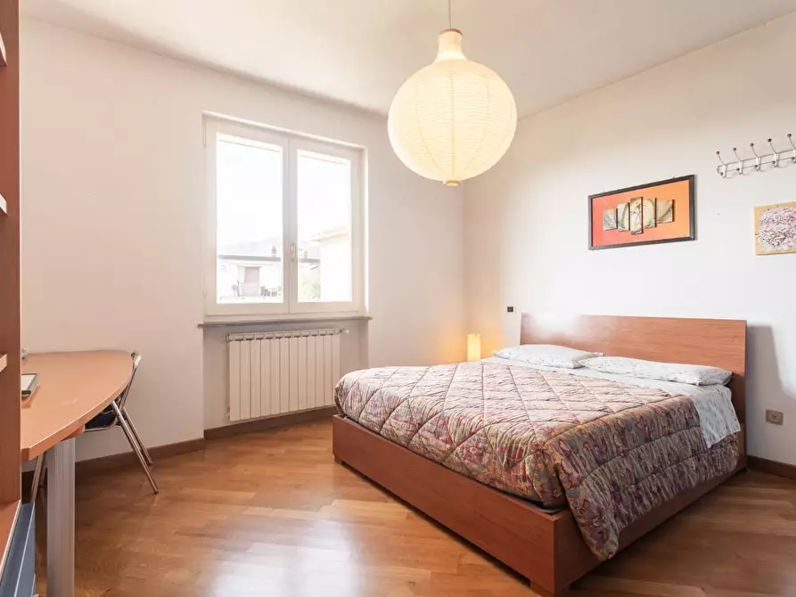 Immagine 21 di Villa in vendita  a Massa