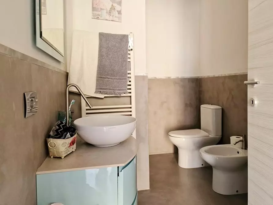 Immagine 19 di Terratetto in vendita  a Massa