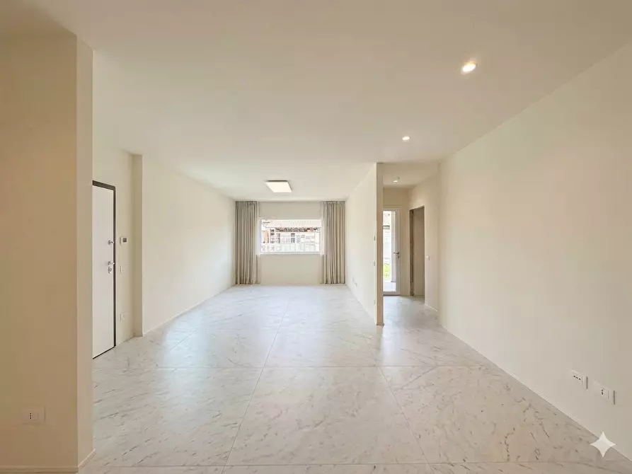 Immagine 4 di Appartamento in vendita  a Capraia E Limite