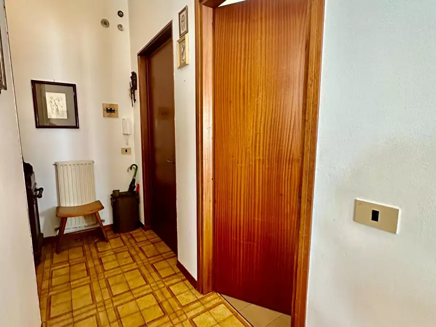 Immagine 7 di Appartamento in vendita  a Carrara