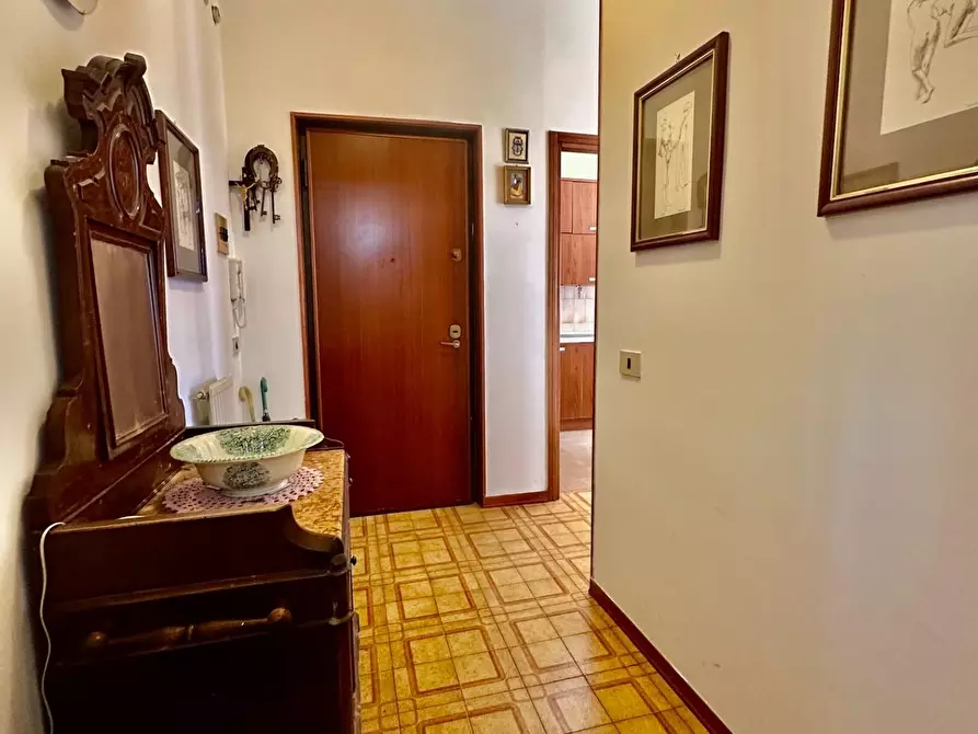 Immagine 29 di Appartamento in vendita  a Carrara
