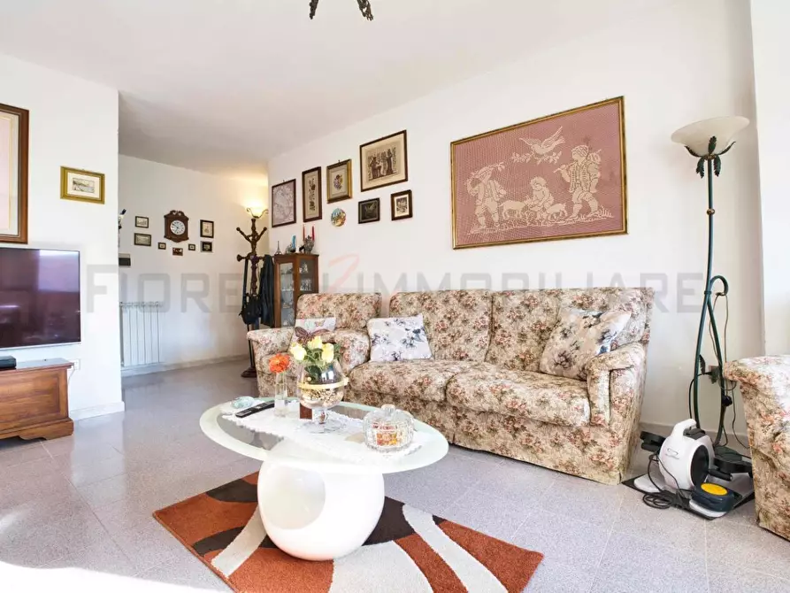 Immagine 3 di Appartamento in vendita  a Campiglia Marittima
