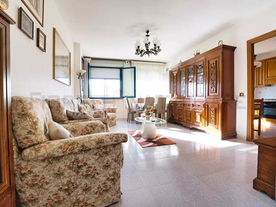 Immagine 5 di Appartamento in vendita  a Campiglia Marittima
