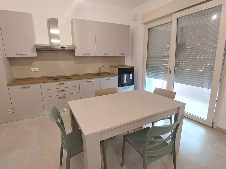 Immagine 4 di Appartamento in affitto  a Cascina