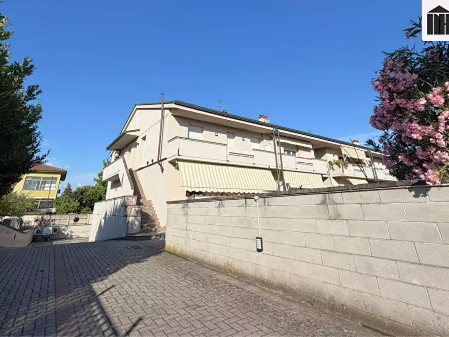 Immagine 25 di Appartamento in vendita  a Santa Croce Sull'arno