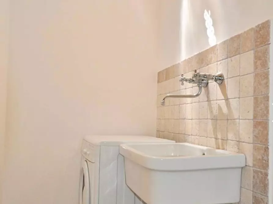 Immagine 25 di Villetta a schiera in vendita  a Forte Dei Marmi