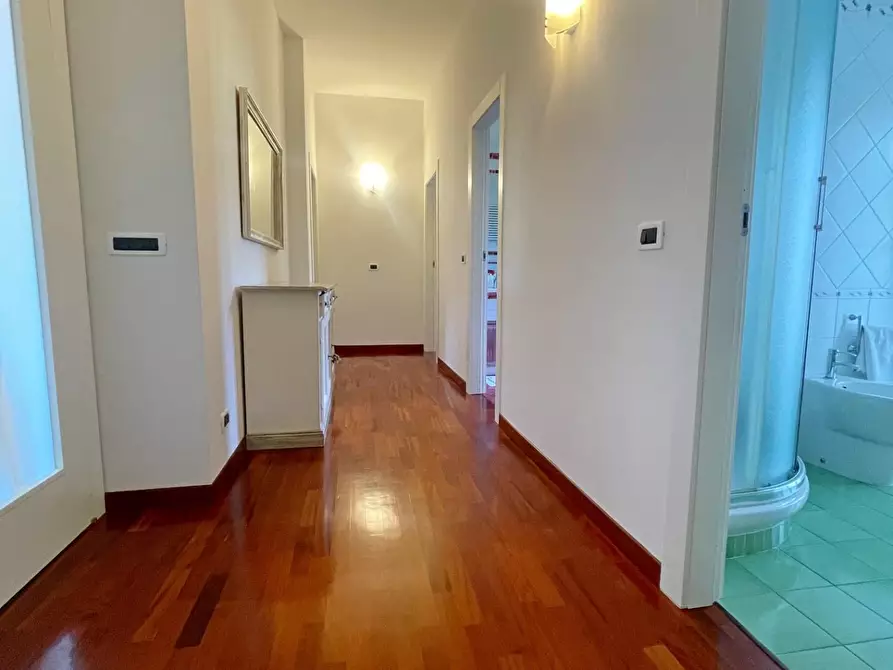 Immagine 5 di Appartamento in vendita  a Poggibonsi