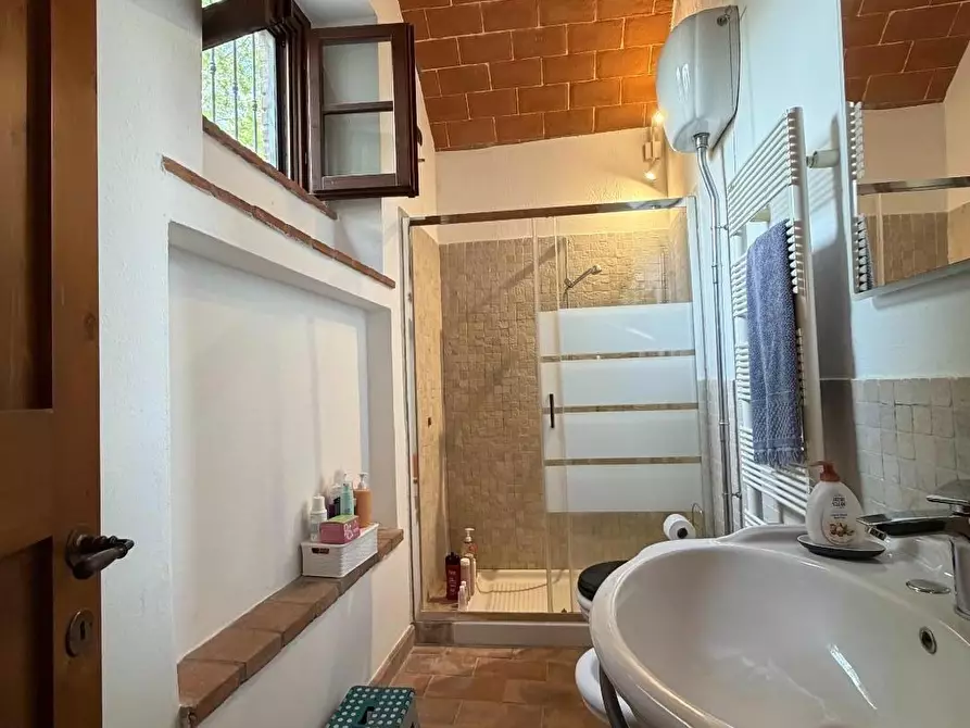 Immagine 6 di Porzione di casa in vendita  a Poggibonsi