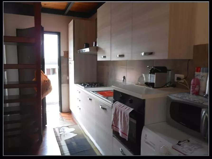 Immagine 11 di Appartamento in vendita  a Limbiate