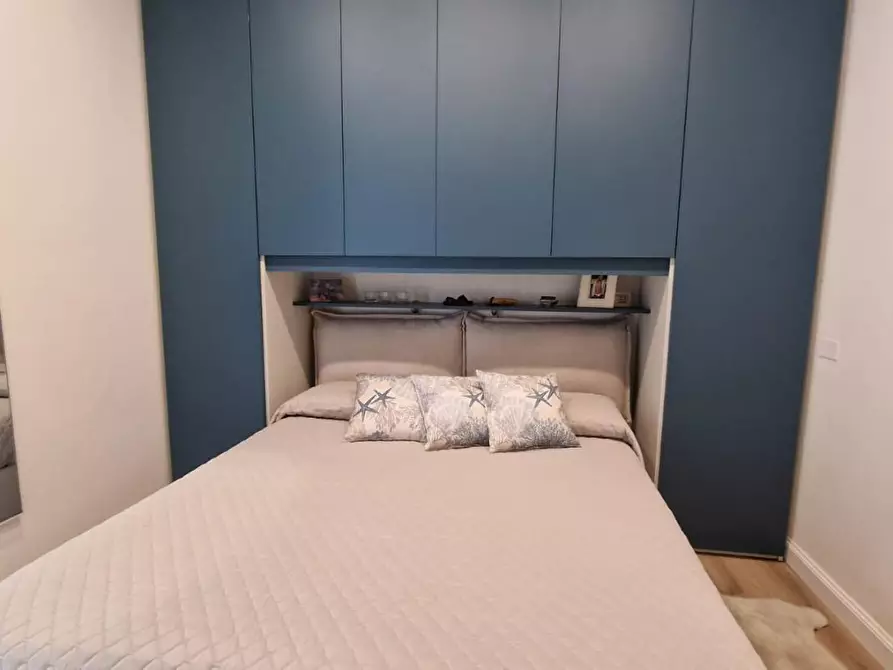 Immagine 7 di Casa bifamiliare in vendita  a Camaiore