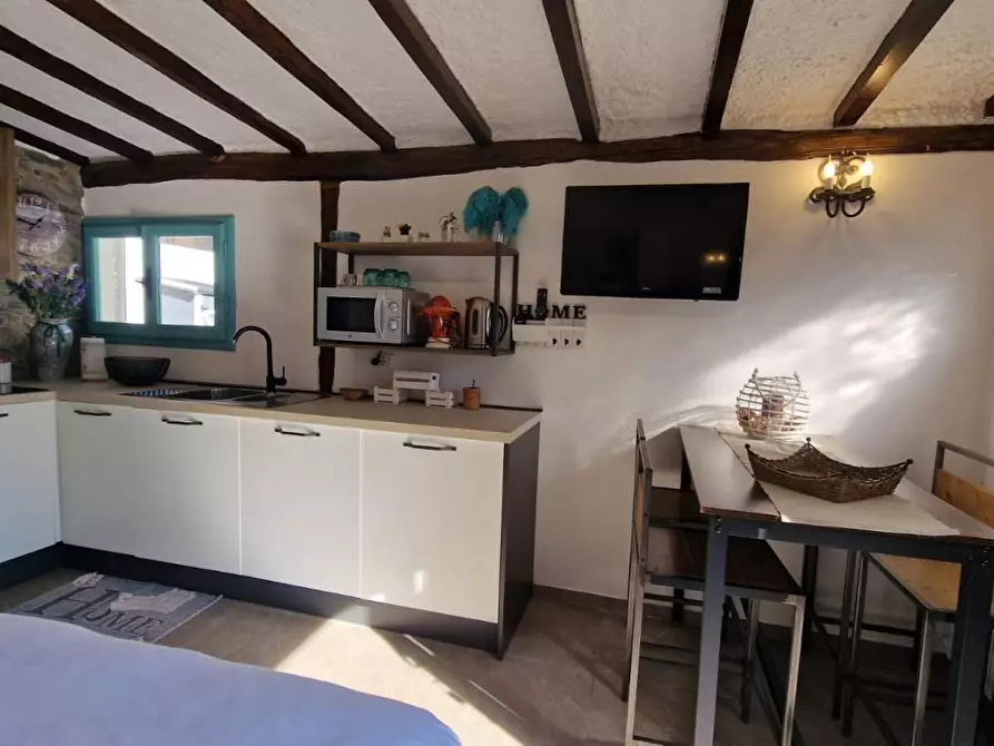 Immagine 22 di Casa bifamiliare in vendita  a Camaiore