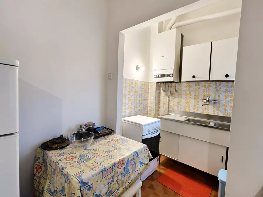 Immagine 10 di Appartamento in vendita  a Montignoso