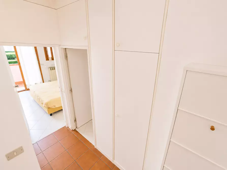 Immagine 31 di Casa bifamiliare in vendita  a Montignoso