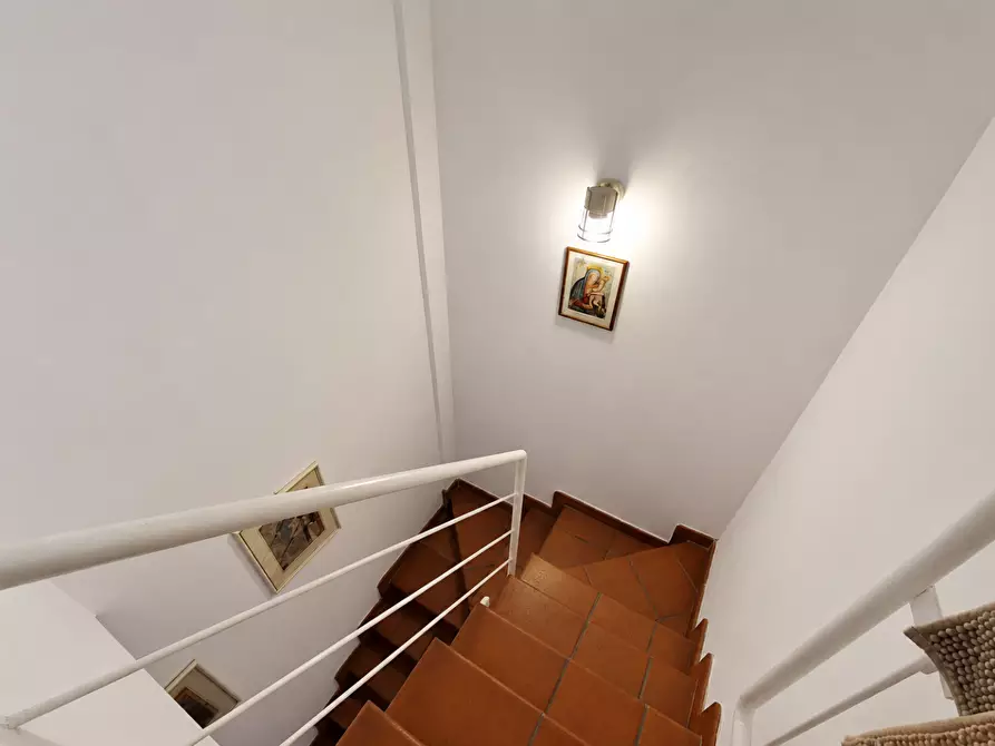 Immagine 37 di Casa bifamiliare in vendita  a Montignoso