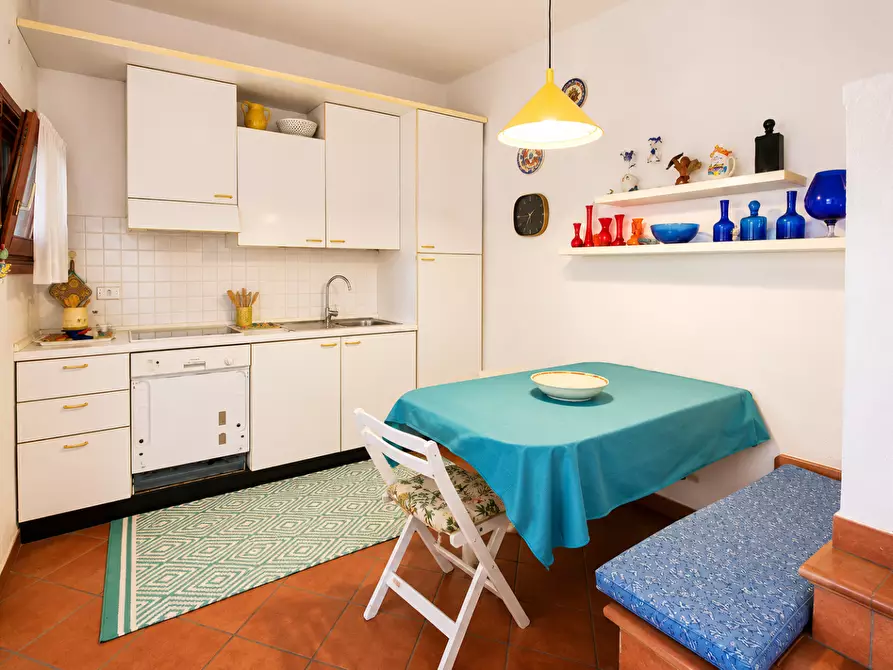 Immagine 18 di Casa bifamiliare in vendita  a Montignoso