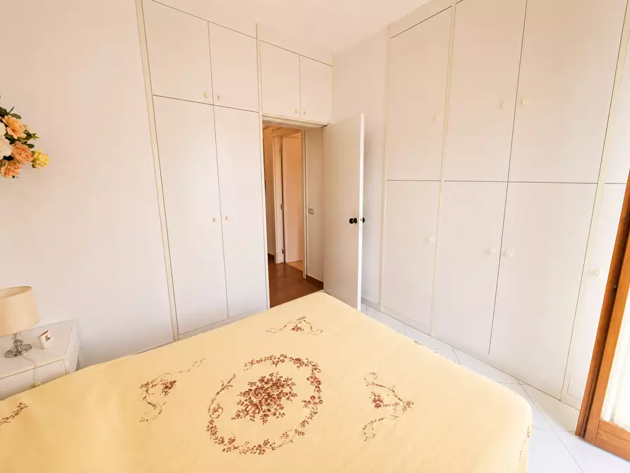Immagine 29 di Casa bifamiliare in vendita  a Montignoso