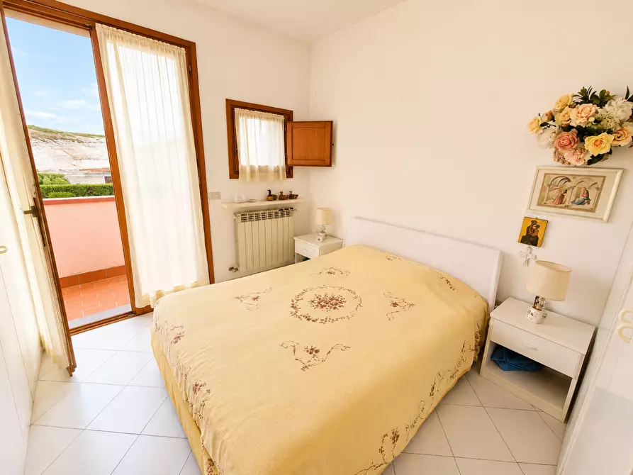 Immagine 27 di Casa bifamiliare in vendita  a Montignoso