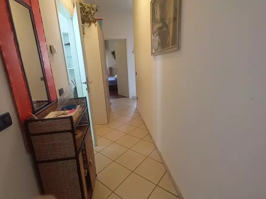 Immagine 2 di Appartamento in vendita  a Camaiore