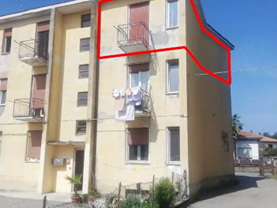 Immagine 1 di Appartamento in vendita  a Cerano