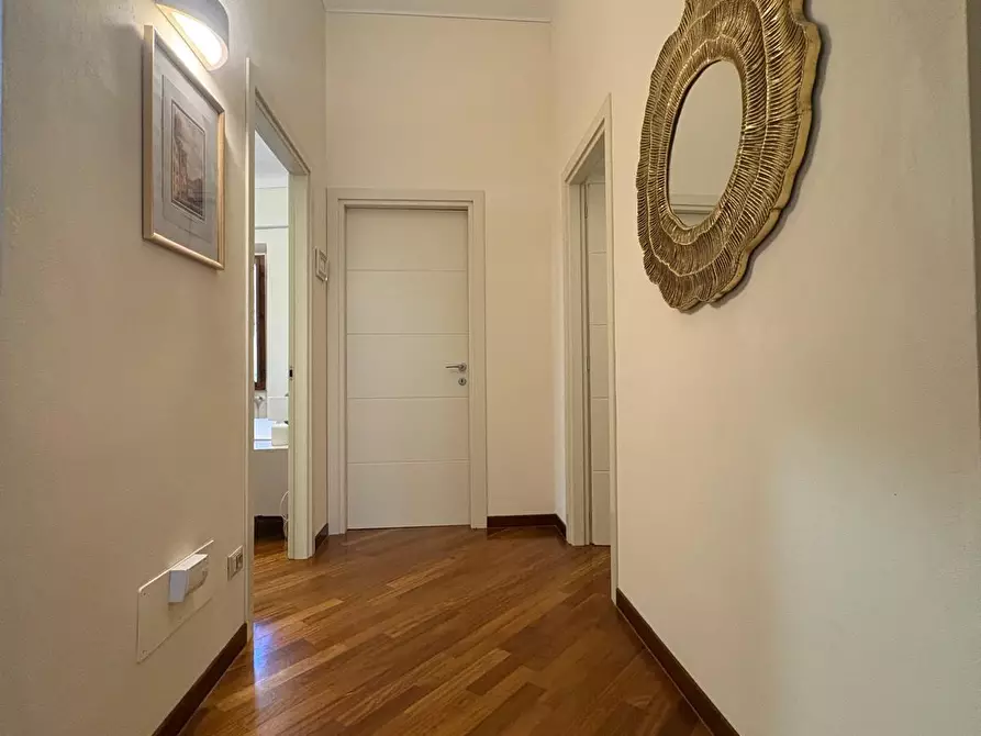 Immagine 10 di Appartamento in vendita  a Pisa