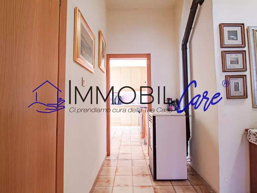 Immagine 16 di Appartamento in vendita  a Livorno