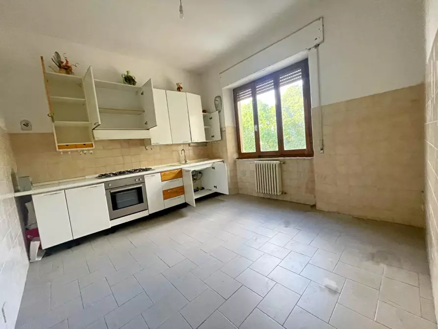 Immagine 2 di Appartamento in vendita  a Colle Di Val D'elsa