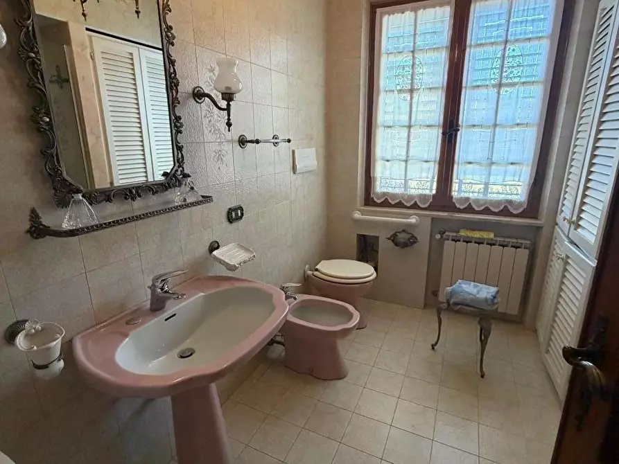 Immagine 12 di Casa semindipendente in affitto  a Castelnuovo Magra