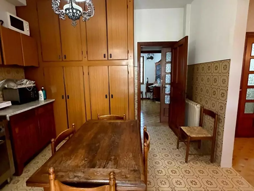 Immagine 6 di Casa semindipendente in affitto  a Castelnuovo Magra