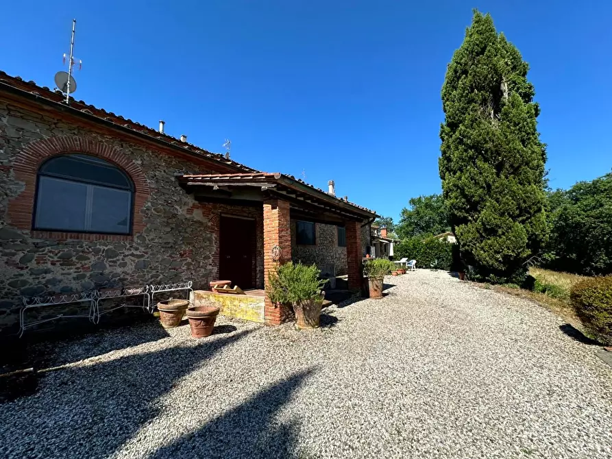 Immagine 16 di Porzione di casa in affitto  a Capannori
