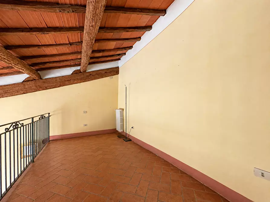 Immagine 11 di Porzione di casa in affitto  a Capannori