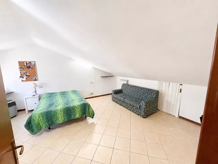 Immagine 10 di Villetta a schiera in vendita  a Terricciola