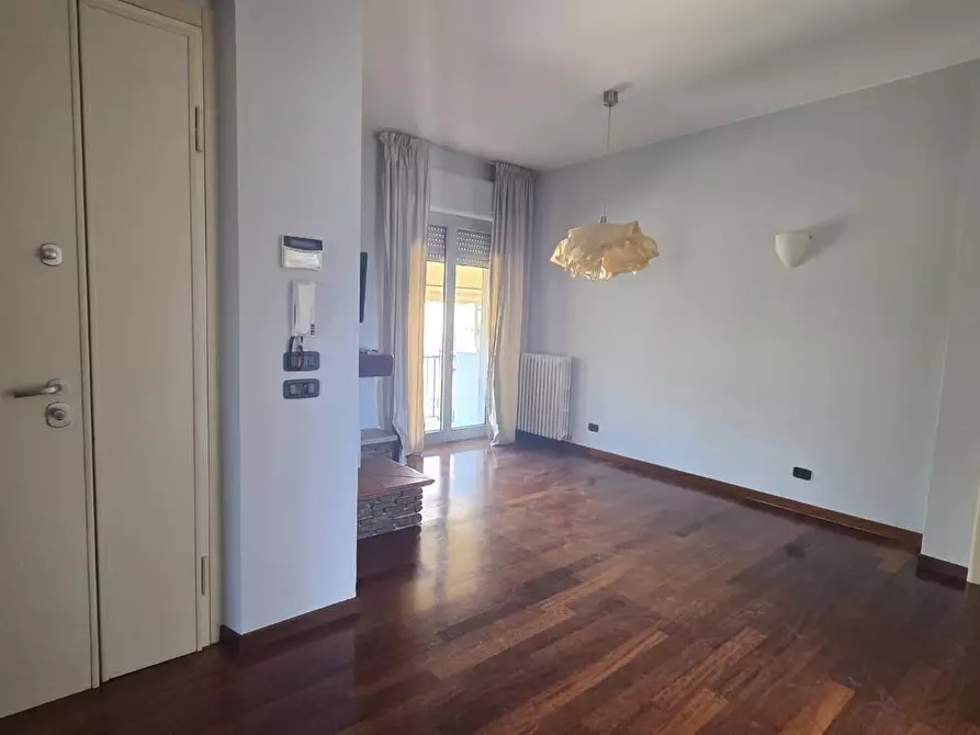 Immagine 8 di Casa bifamiliare in vendita  a Lucca