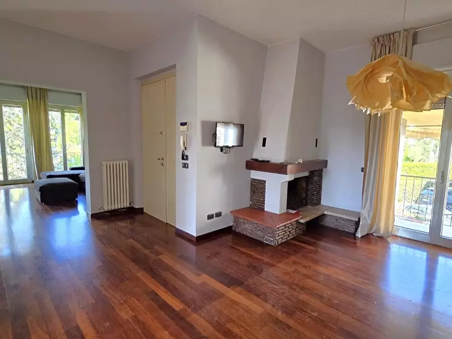 Immagine 7 di Casa bifamiliare in vendita  a Lucca